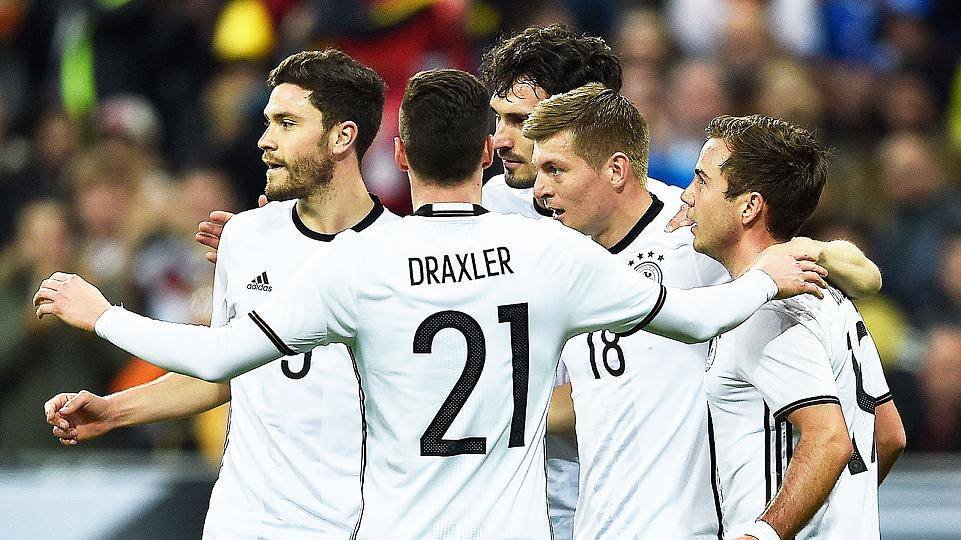 ألمانيا تتفنن بفك عقدتها الإيطالية وتحقق انتصاراً تاريخياُ بكلاسيكو أوروبا