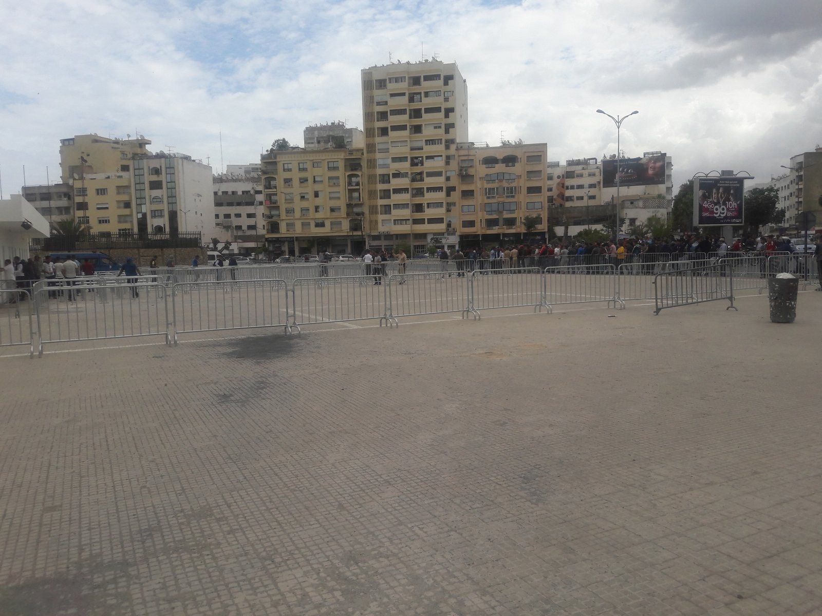 هكذا تتم عملية بيع تذاكر الوداد والقطن الكاميروني