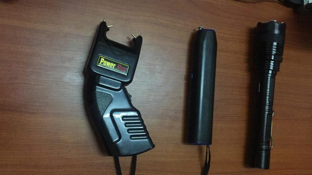 حجز عصي كهربائية بحوزة حارس ليلي بأكادير