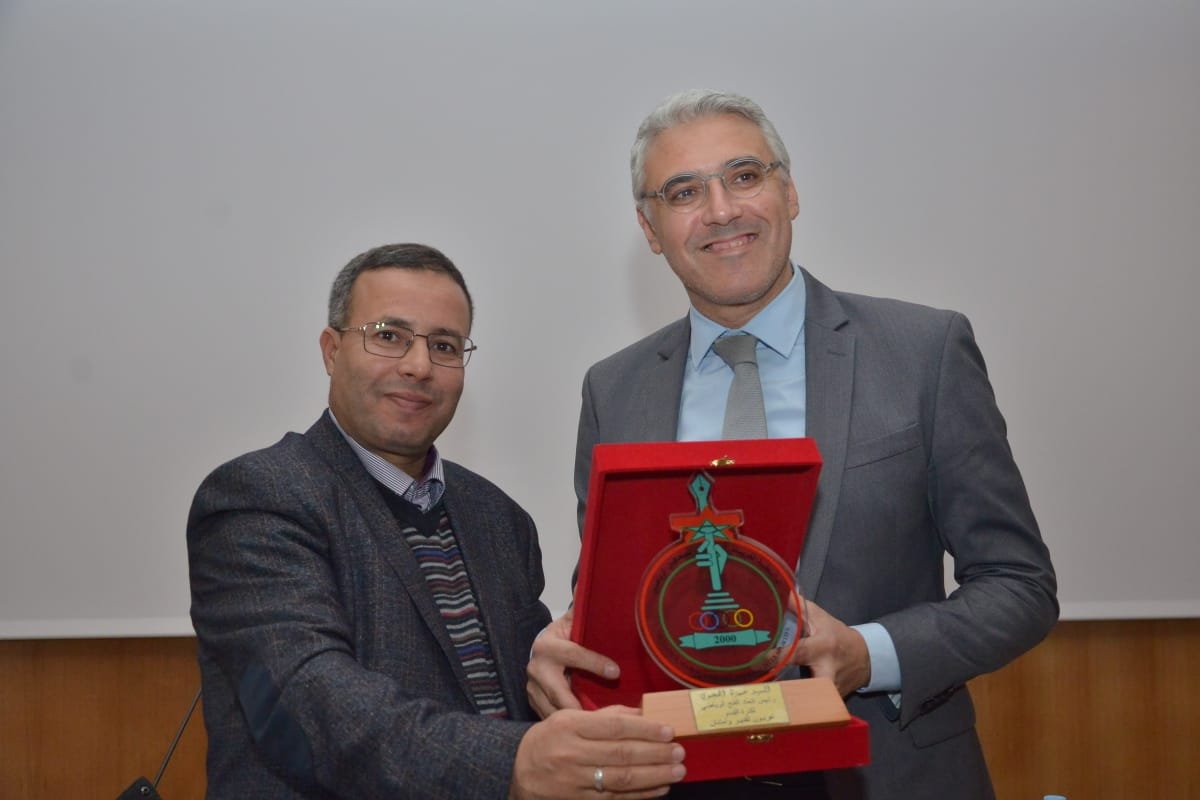 الرابطة المغربية للصحافيين الرياضيين تعقد لقاءا تواصليا مع حمزة الحجوي رئيس اتحاد الفتح الرياضي فرع كرة القدم