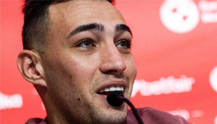 منير الحدادي يهاجم برشلونة ويكشف سبب اختياره للانتقال إلى إشبيلية