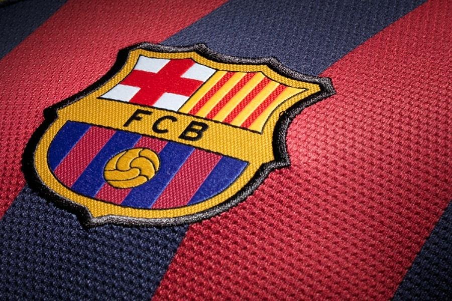 رسميا : برشلونة يعلن عن لاعبه الجديد