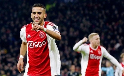 حكيم زياش يواصل توهجه ويقود أياكس لسحق ناك بريدا