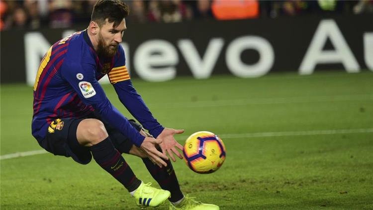 راديو كتالونيا: ميسي قد يغيب عن الكلاسيكو أمام ريال مدريد للإصابة