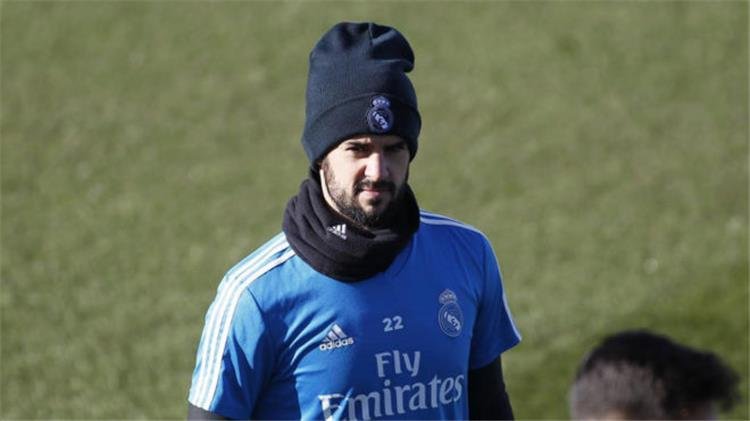 “ماركا”: تأكد غياب إيسكو عن ديربي مدريد