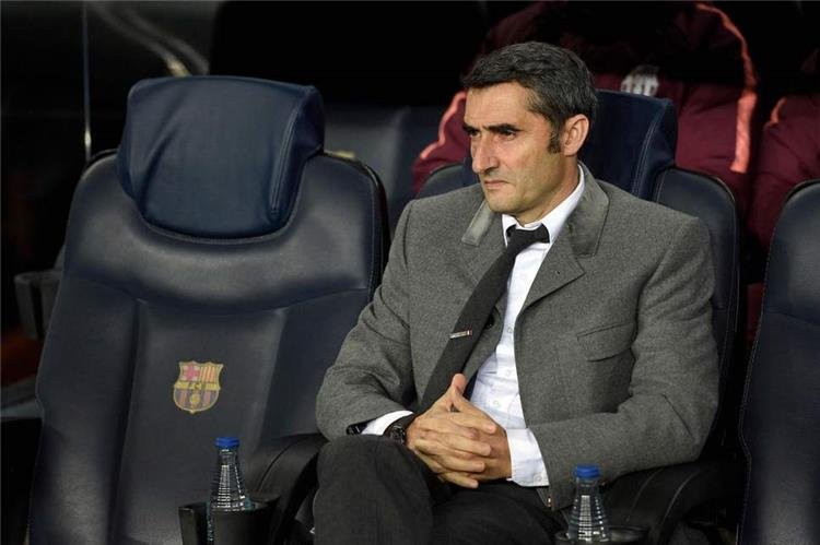 فالفيردي يعلن قائمة برشلونة لمباراة أتلتيك بلباو في الدوري الإسباني