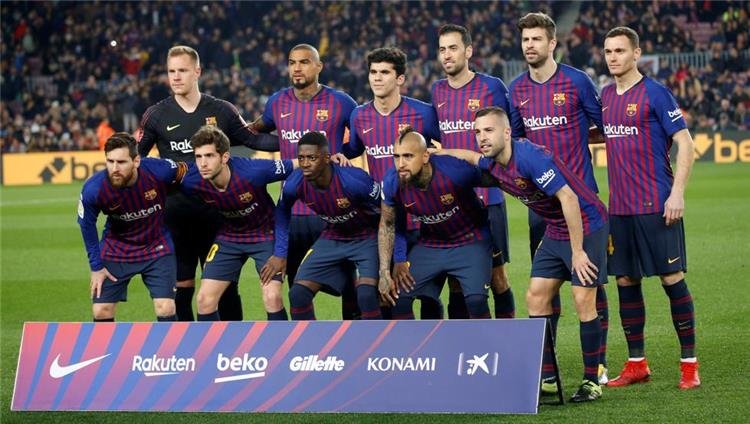 ثلاثة لاعبون مهددون بالغياب عن برشلونة في مباراة الكلاسيكو بالدوري الإسباني
