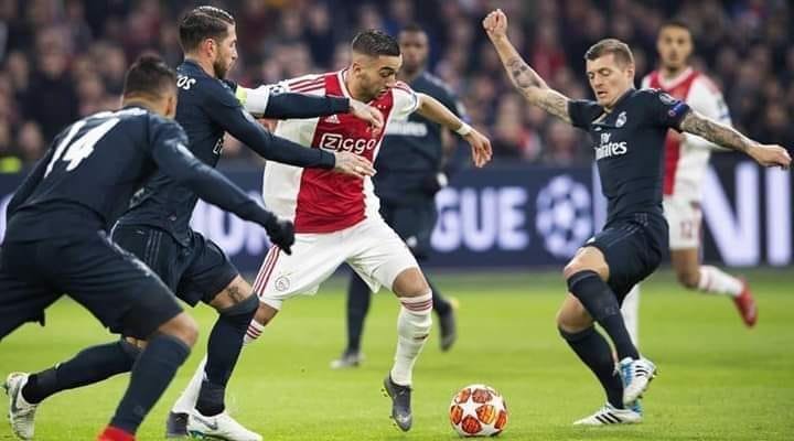 ريال مدريد يضع قدما في ربع نهائي دوري الأبطال بثنائية في شباك أياكس
