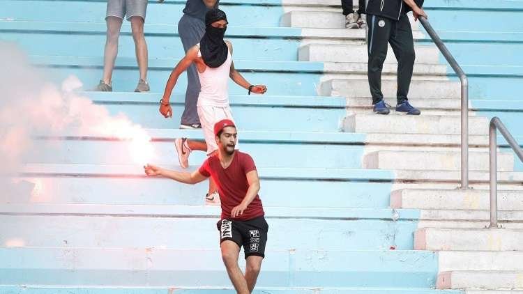 بالفيديو.. جماهير الإفريقي تستقبل فريقها ب”الحديد والنار” بعد كارثة ال”8-0″