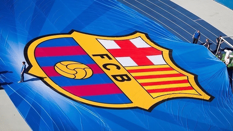 هداف الدوري الألماني يقترب من برشلونة