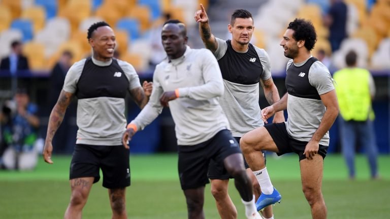 مباراة ليفربول ضد بايرن ميونخ .. لوفرين يُزيد متاعب دفاع يورغن كلوب