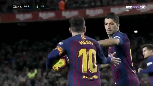 فيديو: هدف ميسي الأول لبرشلونة في مرمى فالنسيا