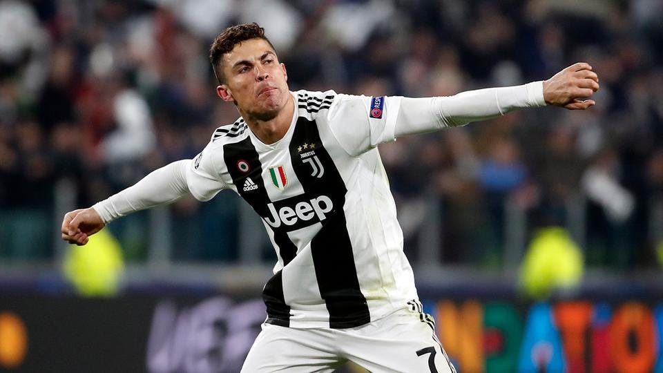 رونالدو بالرحيل وترك جحيم استاد اليوفنتوس