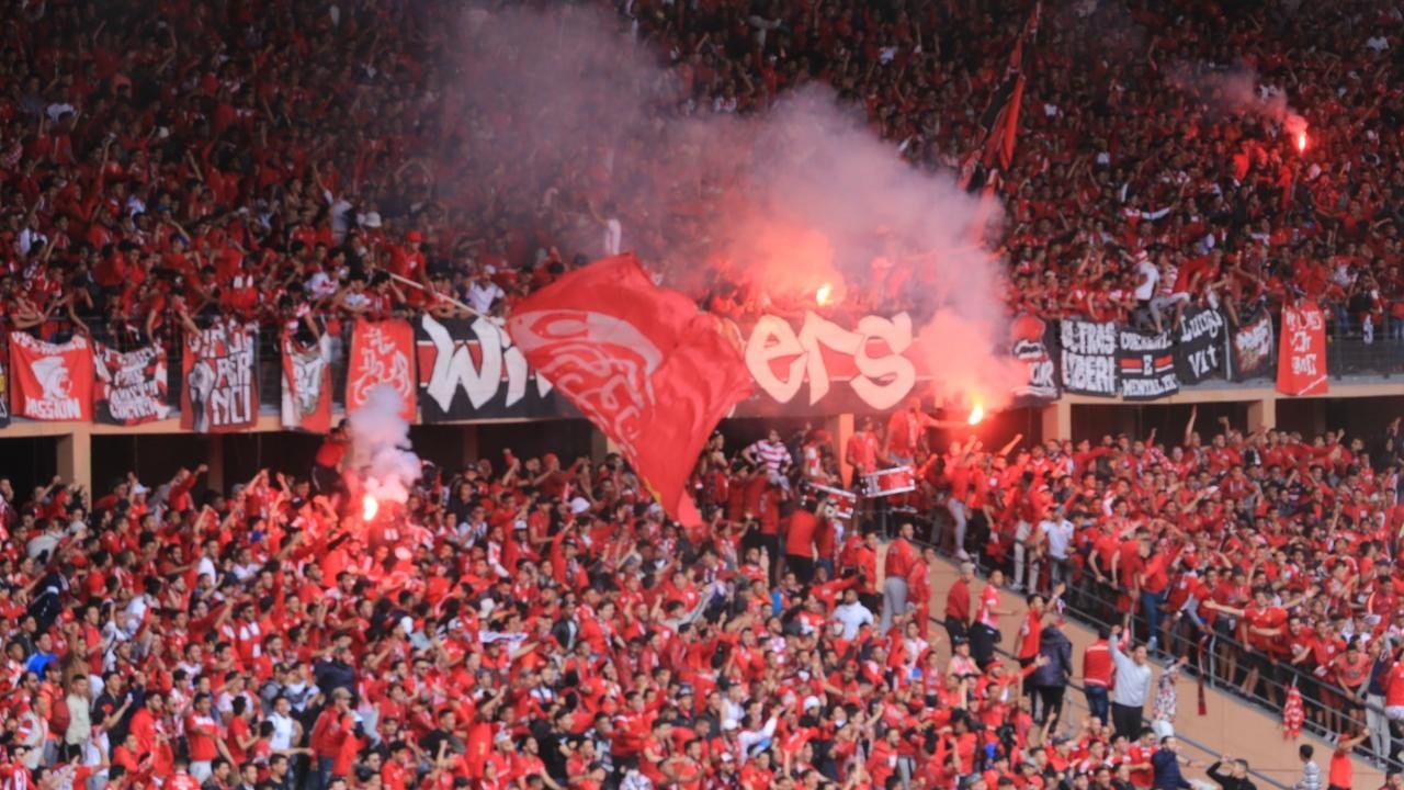 الديربي العربي.. الوداد يطرح تذاكير مواجهة غريمه الرجاء على الأنترنيت