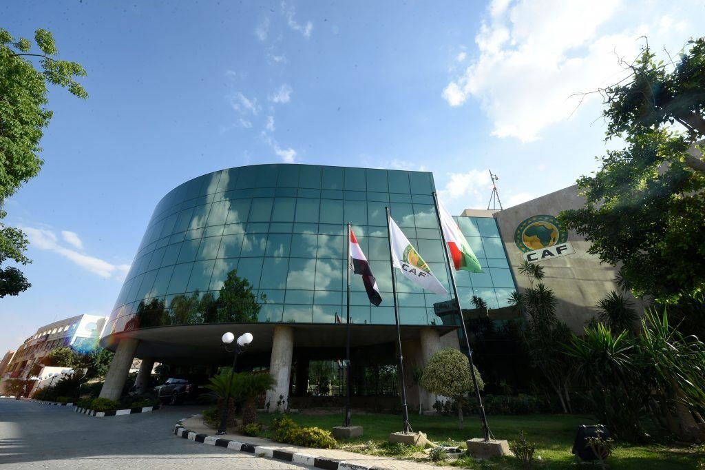 هذا ما أفرزته قرعة الـ”CAF” بخصوص ممثلي كرة القدم المغربية الحسنية وبركان