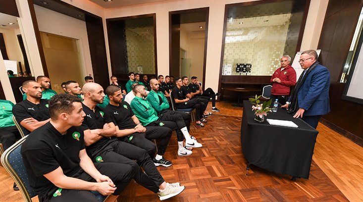 لقجع يزور أسود الأطلس قبل لقاء المنتخب الموريتاني