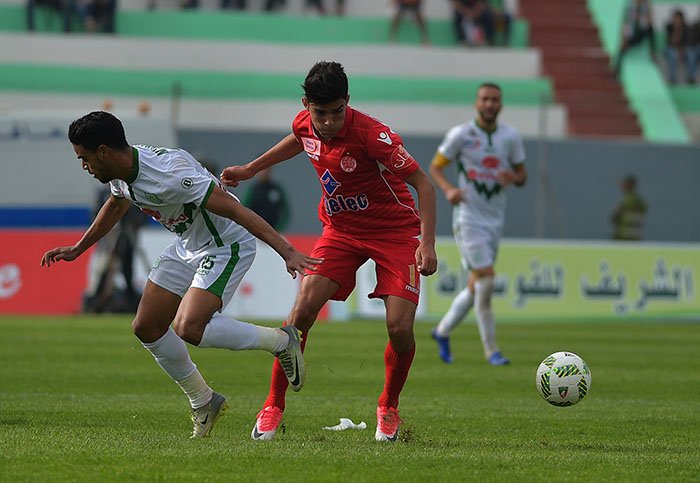 الوداد المتصدر ينهزم بميدانه و المطارد نهضة بركان يكتفي بالتعادل (فيديو)