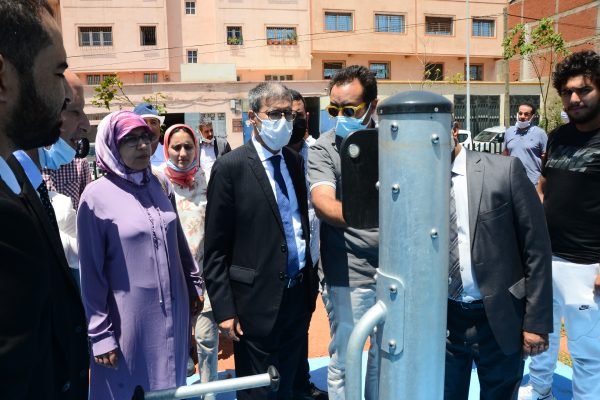 مجلس عمالة الدار البيضاء تدشين  المشاريع الاولى الخاصة  بتهيئة و تجهيز مركبات سوسيو رياضية للقرب من الجيل الجديد