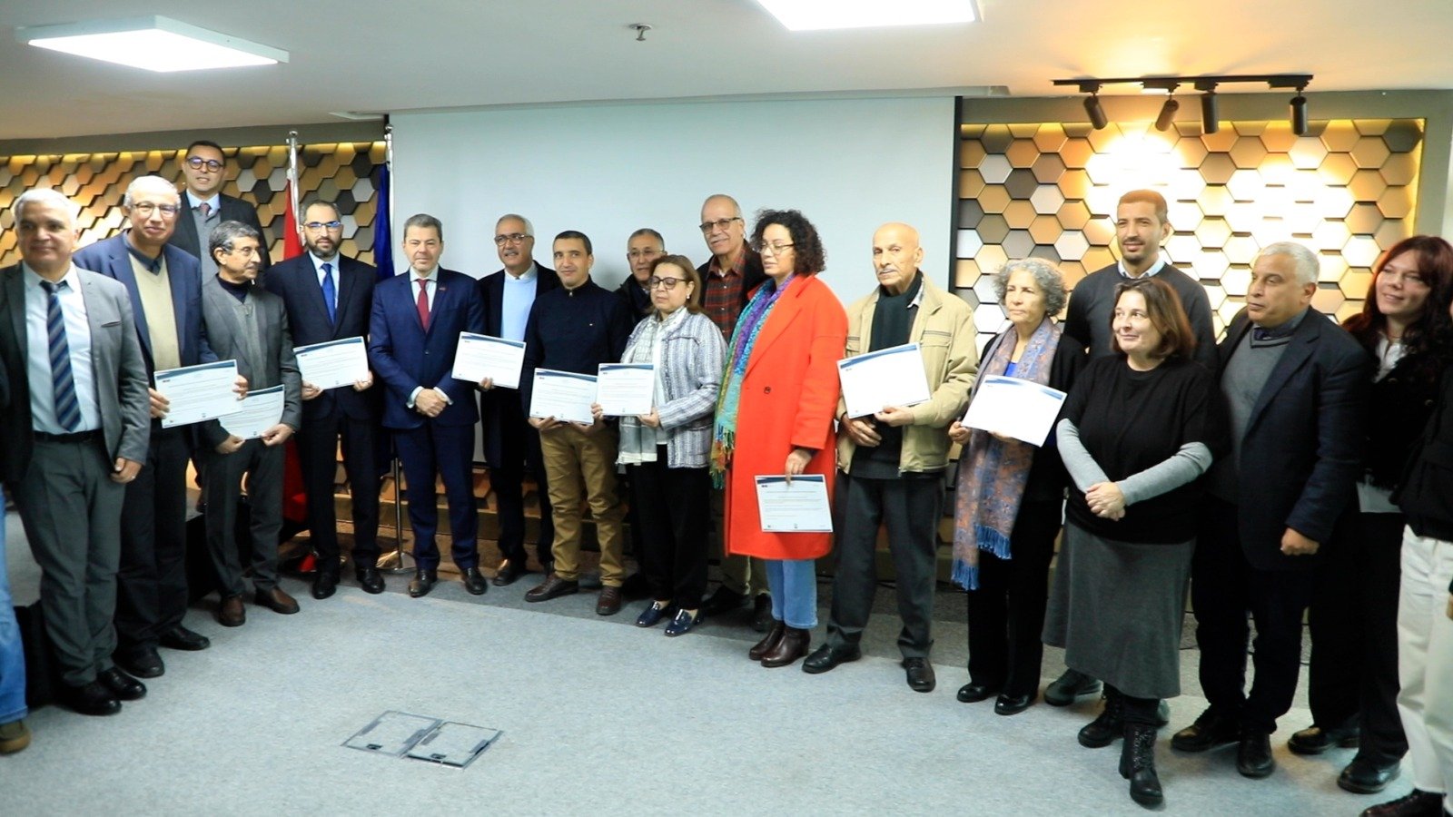 الاتحاد الأوروبي والمغرب: شراكة استراتيجية لمأسسة الحوار مع المجتمع المدني.