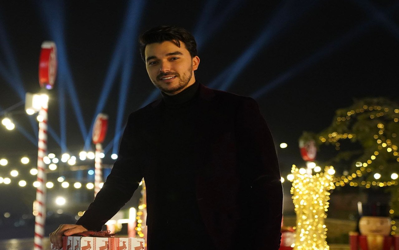 أحمد الرباعي يطرح “كل سنة والحلو طيب” بأجواء رومانسية احتفالية