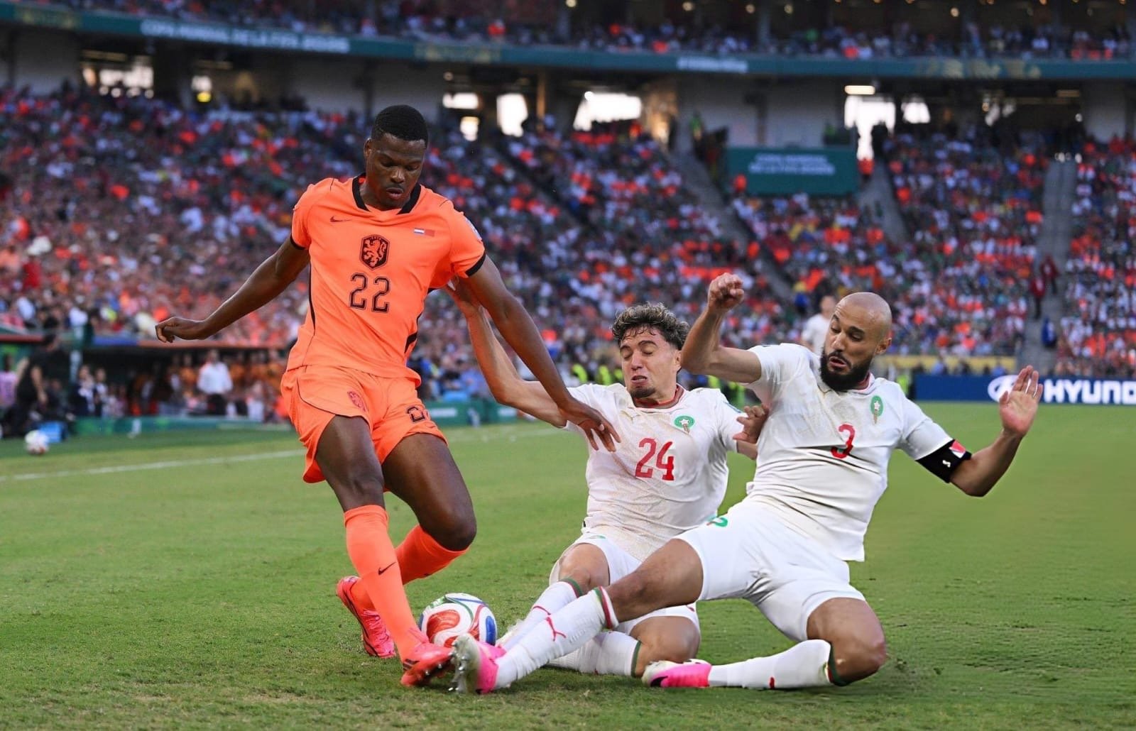 المنتخب المغربي هولندا