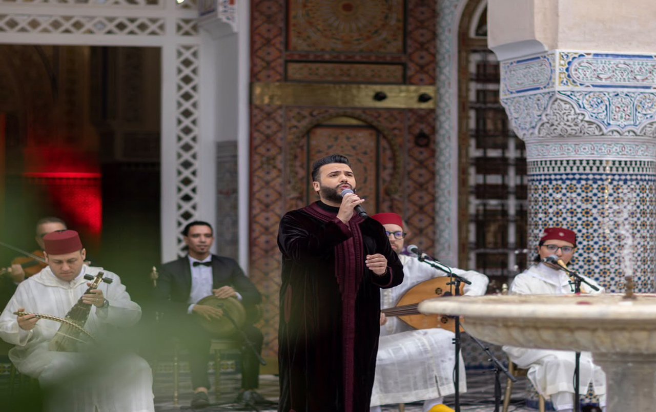 مروان حاجي يطلق فيديو كليب “مملكة 12 قرنًا”.. احتفاء بصري وموسيقى بتراث المغرب العريق